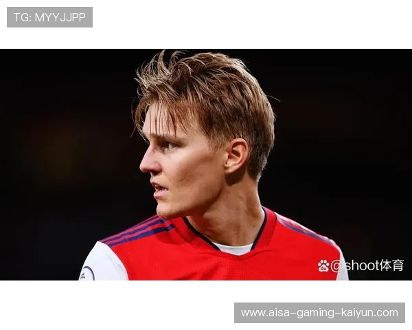 阿森纳连续利用肋部空间创造优势,厄德高调度智慧十足