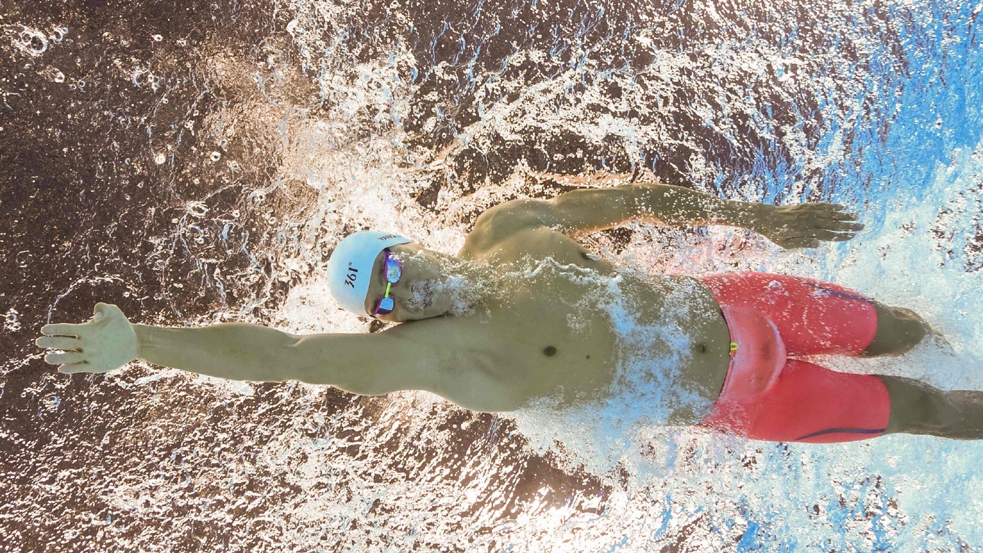 更衣室里的圣水:神父的祝福